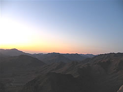 Рассвет на горе Моисея на Синае