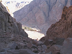 Спуск с горы Моисея на Синае